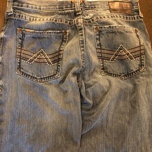 Men’s Ariat jeans loose 33x32